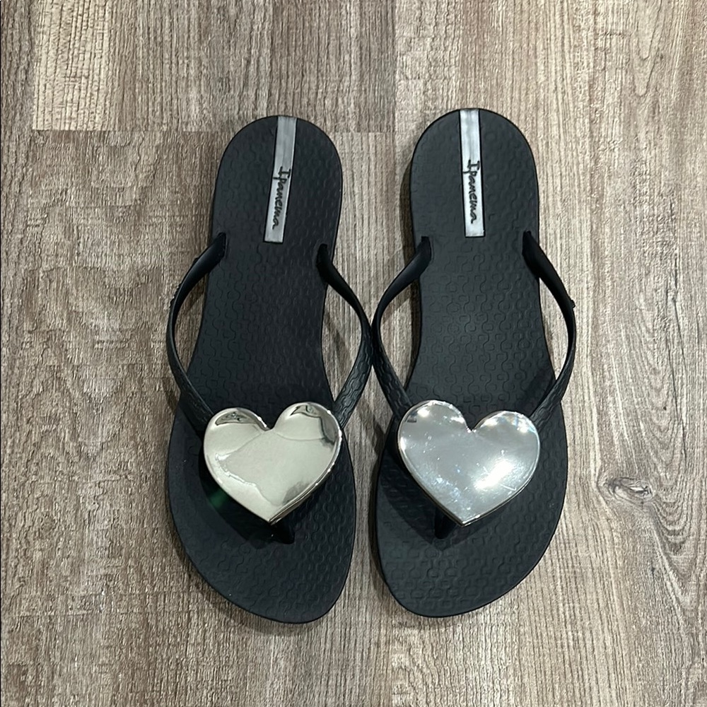 Ipanema Black and Silver Heart Sandals